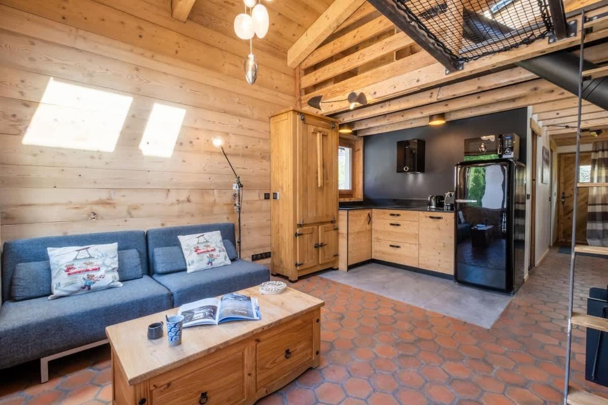 Chalet Racar Pour 4 Personnes, Centre Ville Et Vue Sur La Montagne Chamonix Exterior photo